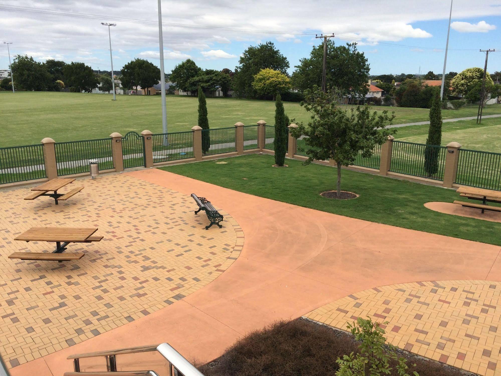 Bruce Pulman Lodge Papakura Exterior photo